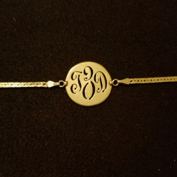***SOLD***14kt Solid Gold T and D Initial Bracelet - Picture 4 of 10